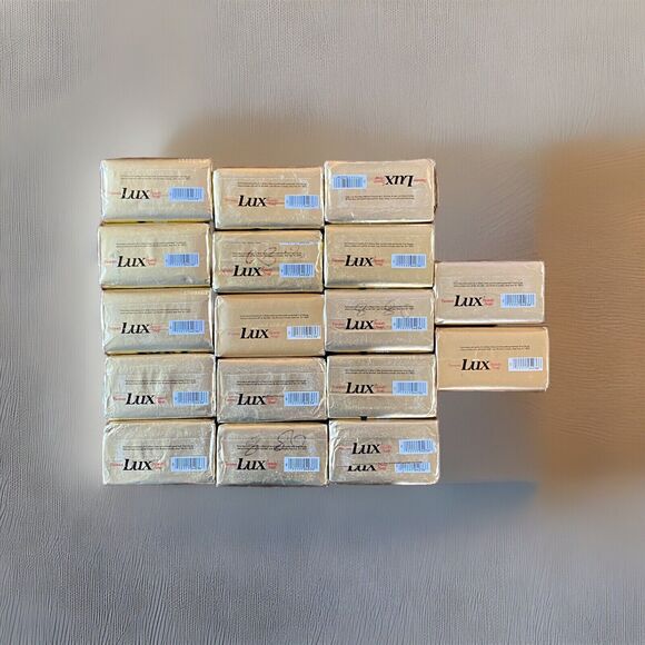 Vtg Famous Lux Beauty Soap Bars 5 oz Gold Foil Advertisement Lot of 17 NOS - Picture 3 of 6